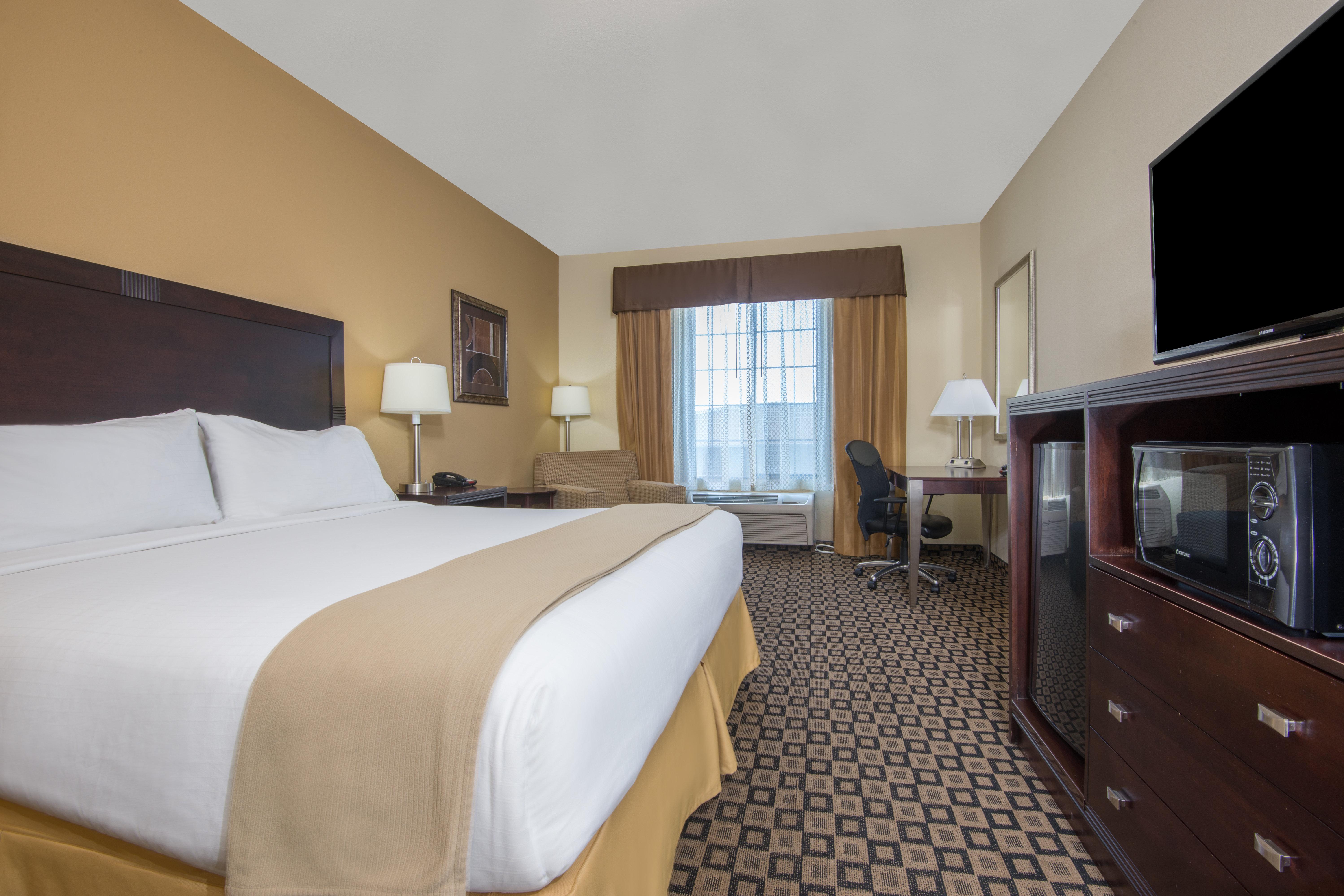 Holiday Inn Express & Suites Clovis By Ihg Exterior foto