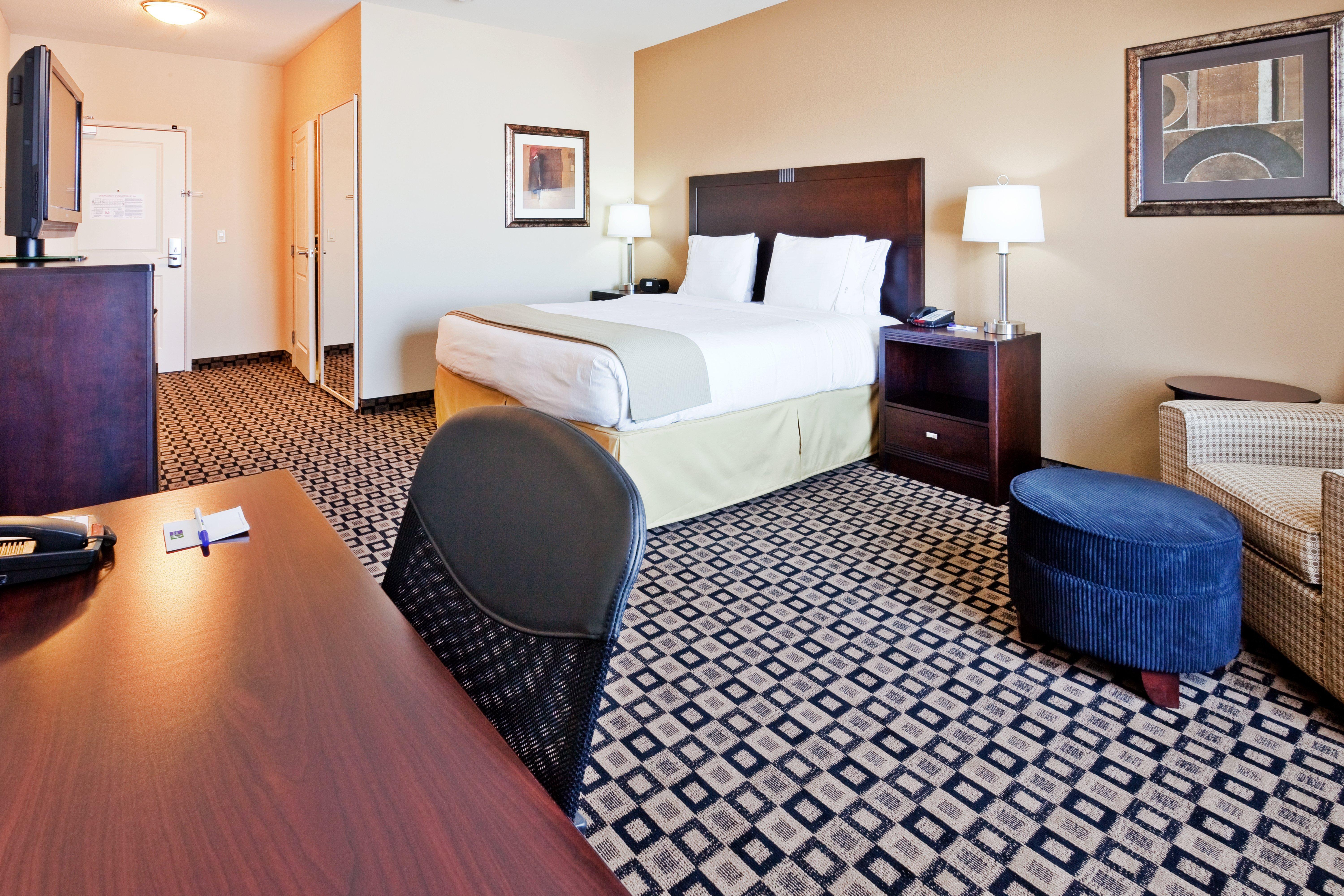 Holiday Inn Express & Suites Clovis By Ihg Exterior foto