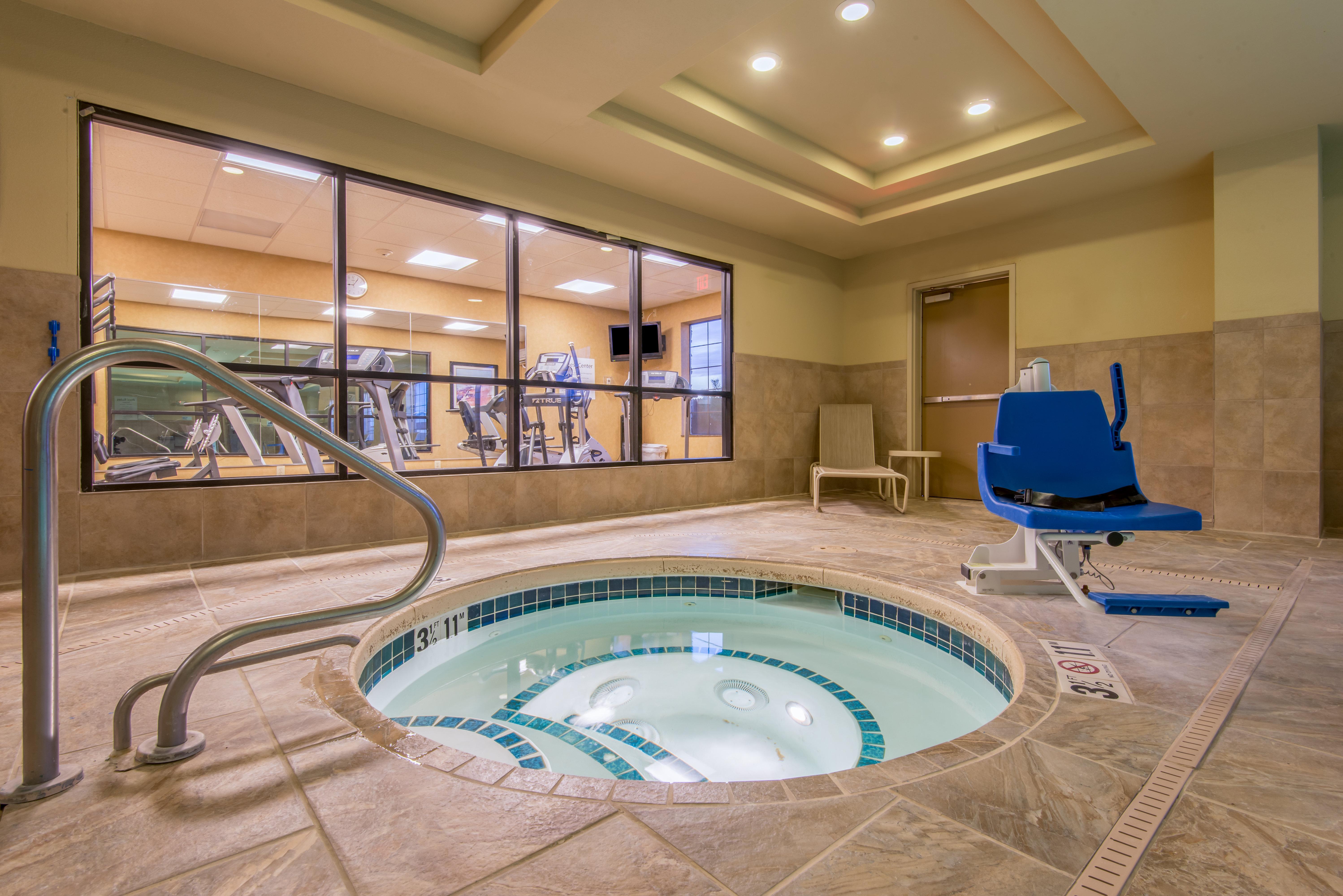 Holiday Inn Express & Suites Clovis By Ihg Exterior foto