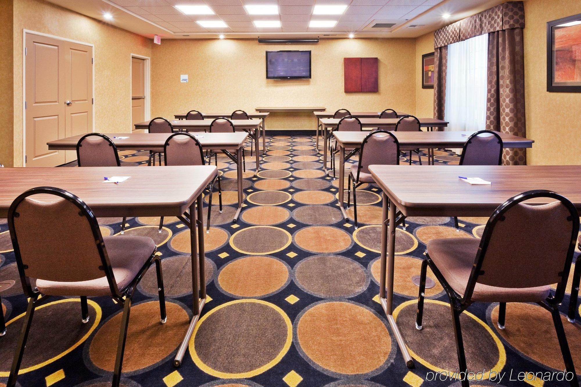 Holiday Inn Express & Suites Clovis By Ihg Einrichtungen foto